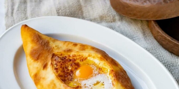 Скидка 20% на основное и детское меню в зале ресторанов и при оформлении заказа через сайт или приложение «Хинкальня»